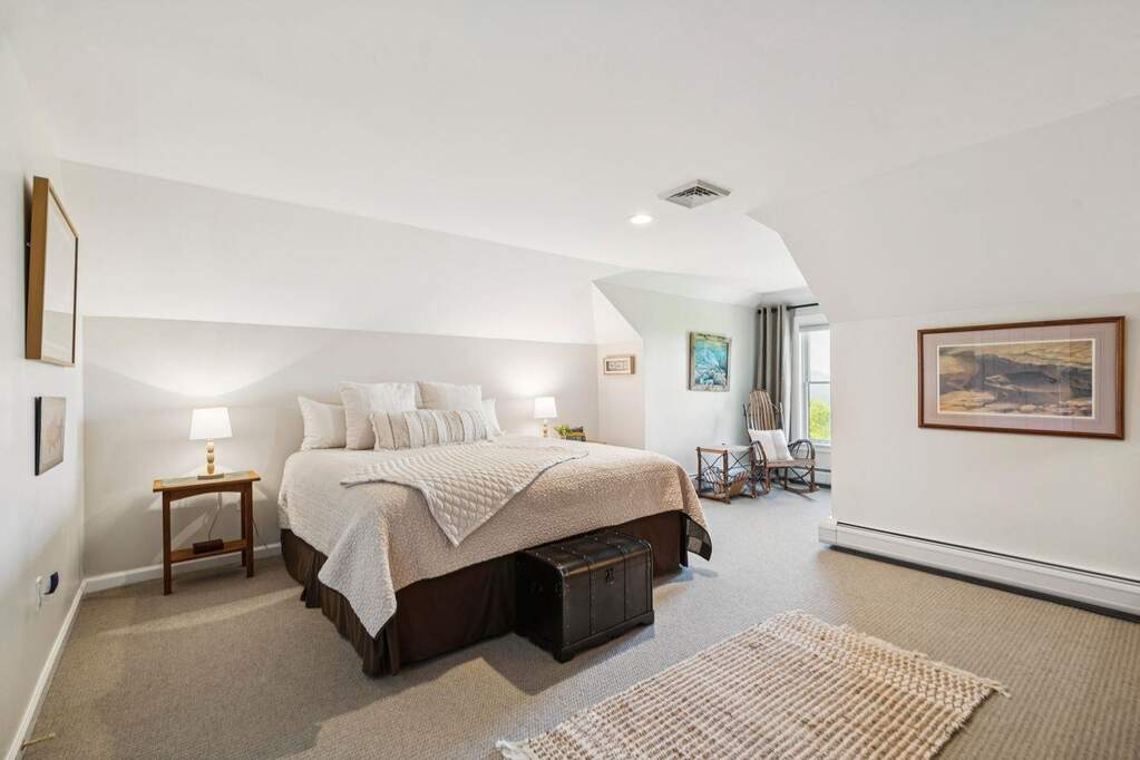 4 Bedroom Single Family Home/House's Image 20