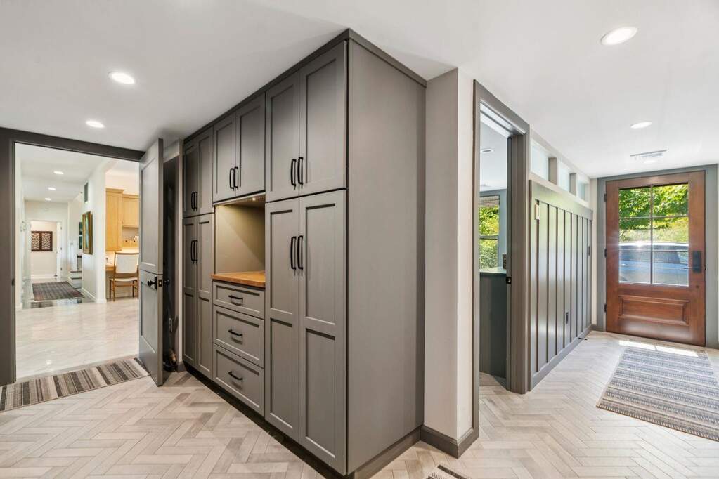 4 Bedroom Single Family Home/House's Image 23