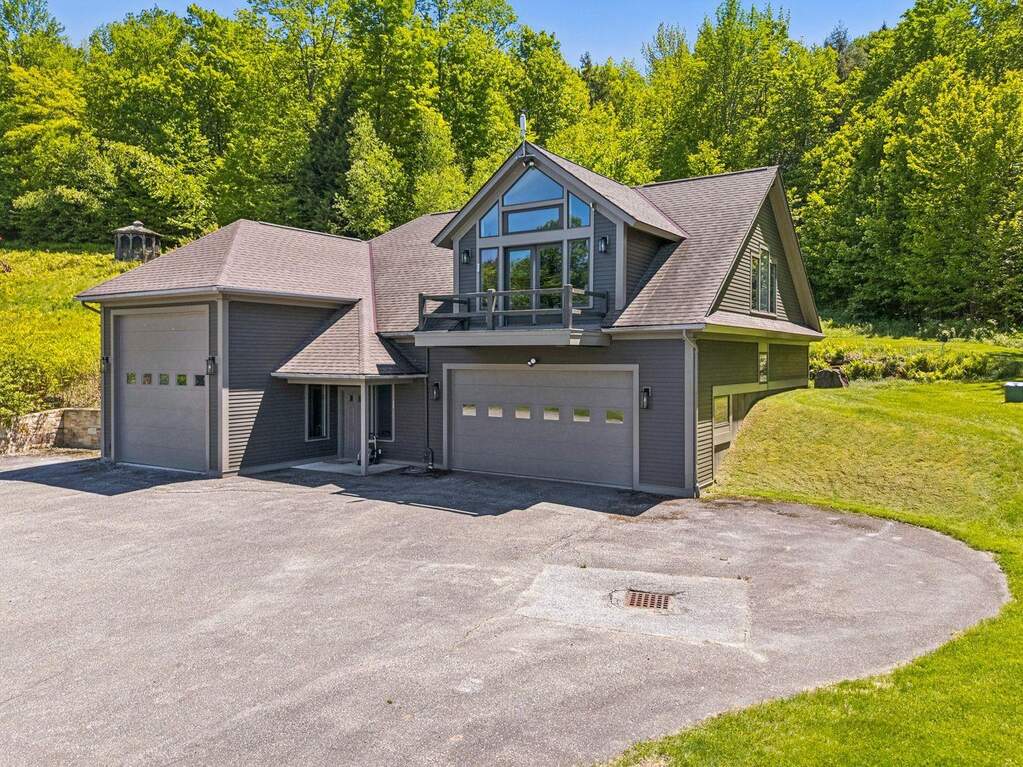 4 Bedroom Single Family Home/House's Image 26