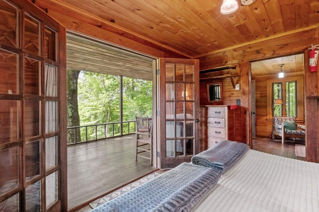 2 Bedroom Single Family Home/House's Image 7