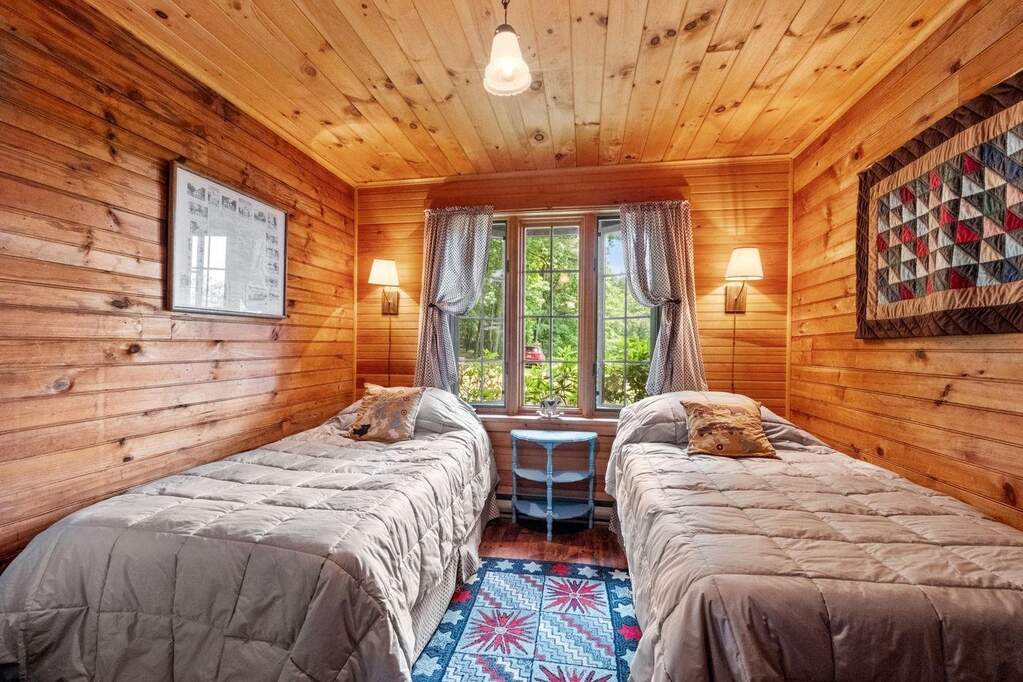 2 Bedroom Single Family Home/House's Image 13