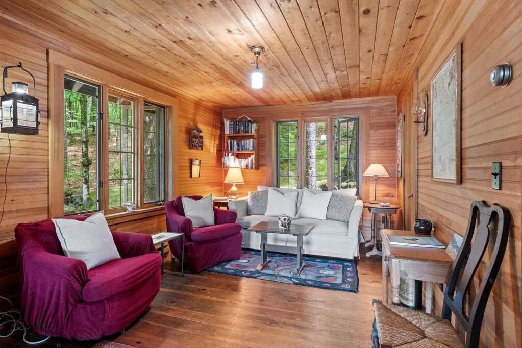 2 Bedroom Single Family Home/House's Image 14