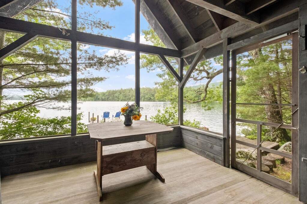 2 Bedroom Single Family Home/House's Image 3