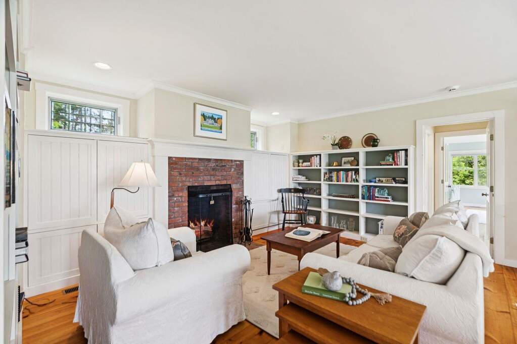 3 Bedroom Single Family Home/House's Image 8
