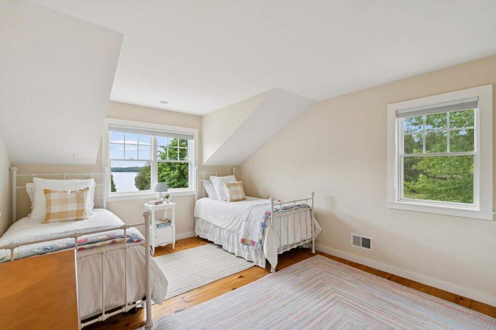 3 Bedroom Single Family Home/House's Image 11