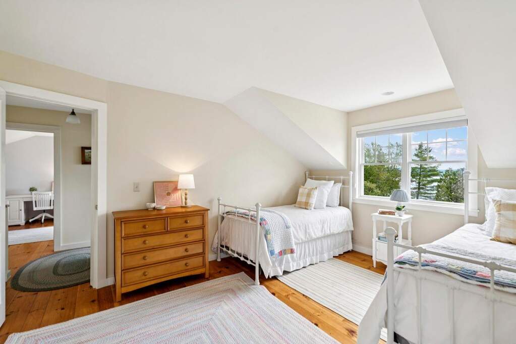 3 Bedroom Single Family Home/House's Image 13