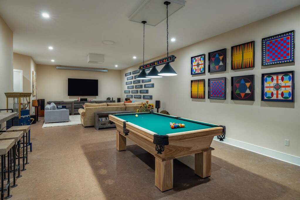 4 Bedroom Single Family Home/House's Image 18