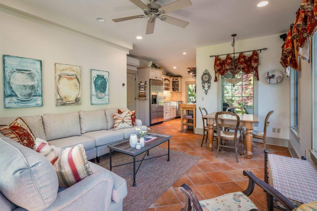4 Bedroom Single Family Home/House's Image 23