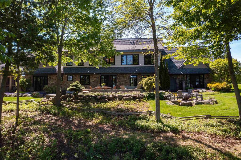 4 Bedroom Single Family Home/House's Image 30