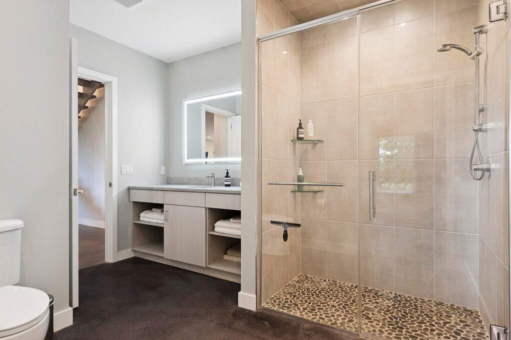 3 Bedroom Single Family Home/House's Image 13