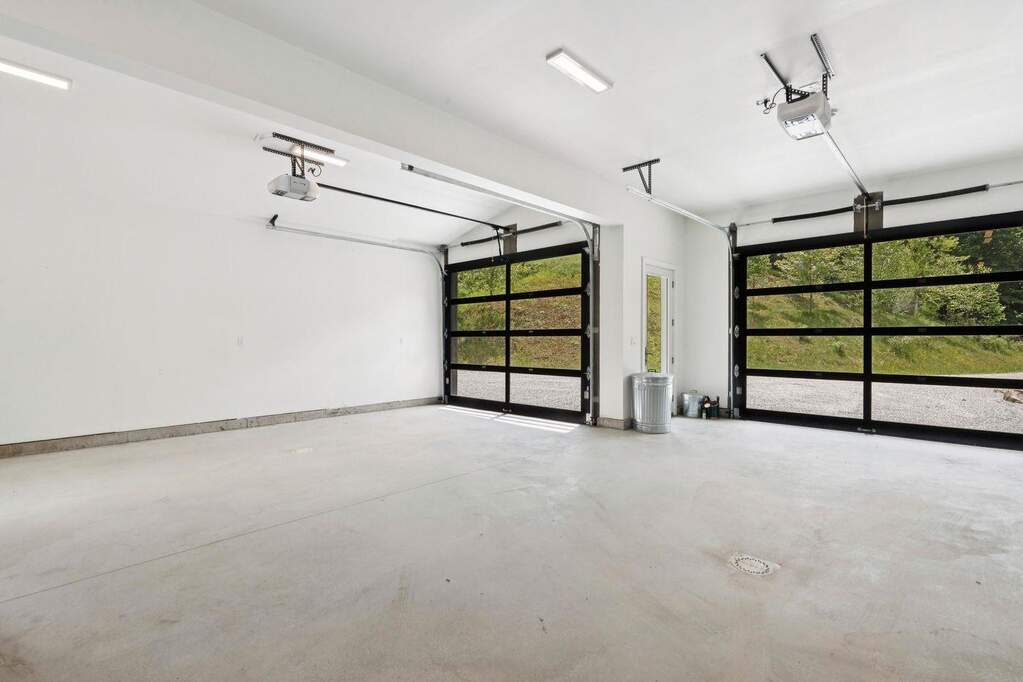 3 Bedroom Single Family Home/House's Image 17