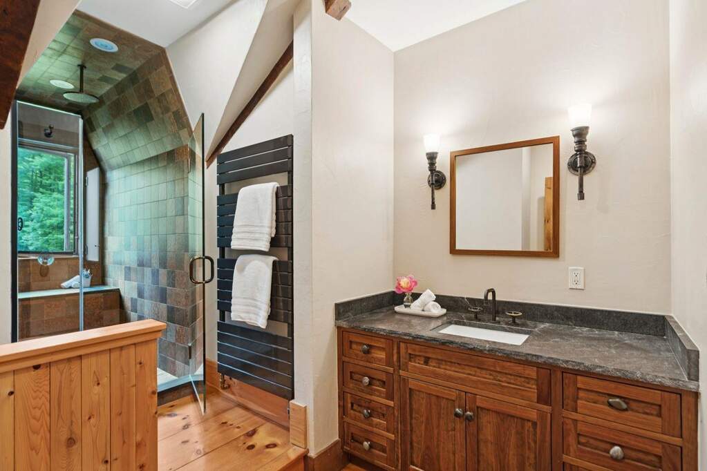 3 Bedroom Single Family Home/House's Image 17
