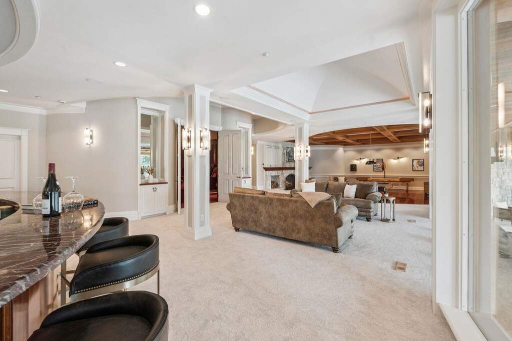 4 Bedroom Single Family Home/House's Image 36