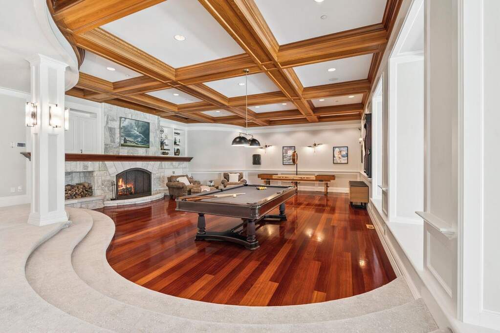 4 Bedroom Single Family Home/House's Image 37