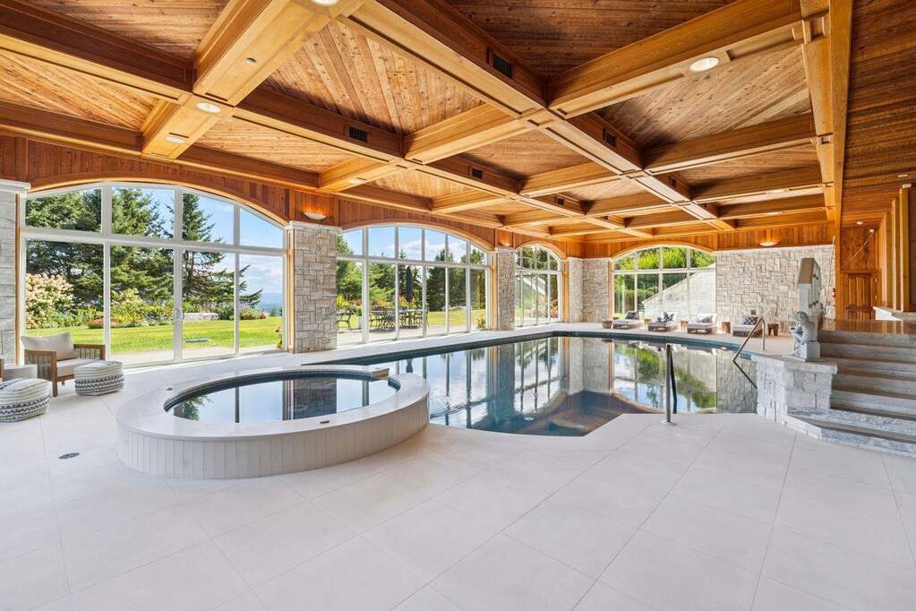 4 Bedroom Single Family Home/House's Image 40