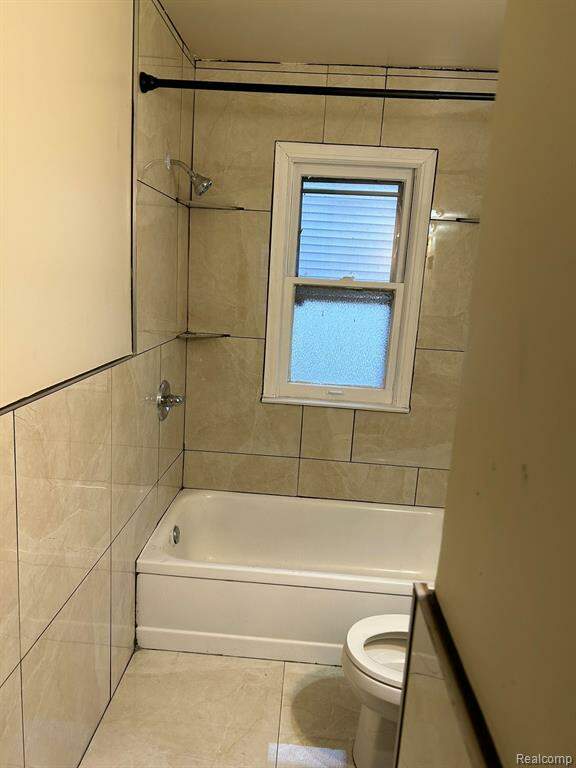 22312 Lyndon Street, Detroit, MI 48223 MLS 20230101270 properties