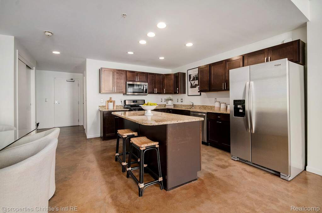 2 Bedroom Apartment/Flat's Image 7