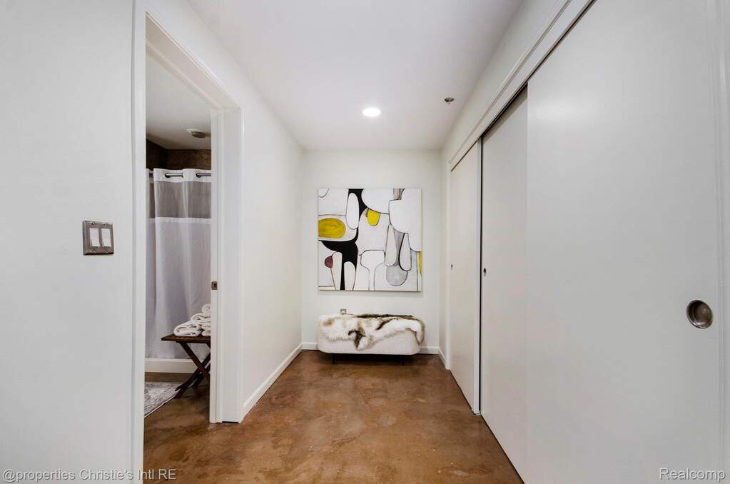 2 Bedroom Apartment/Flat's Image 9