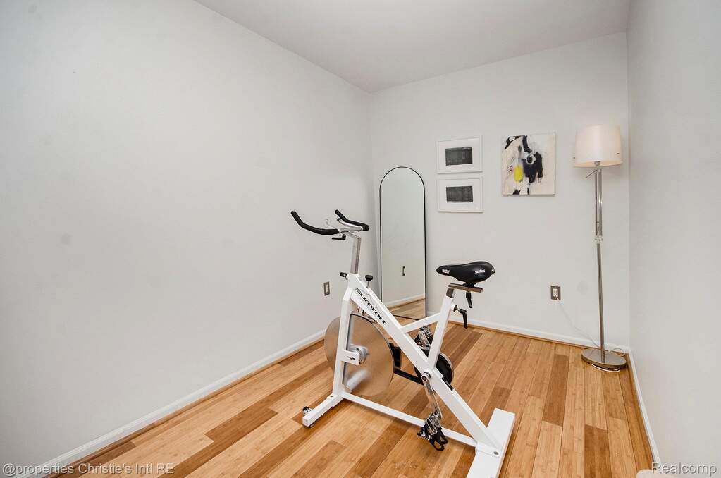 2 Bedroom Apartment/Flat's Image 14