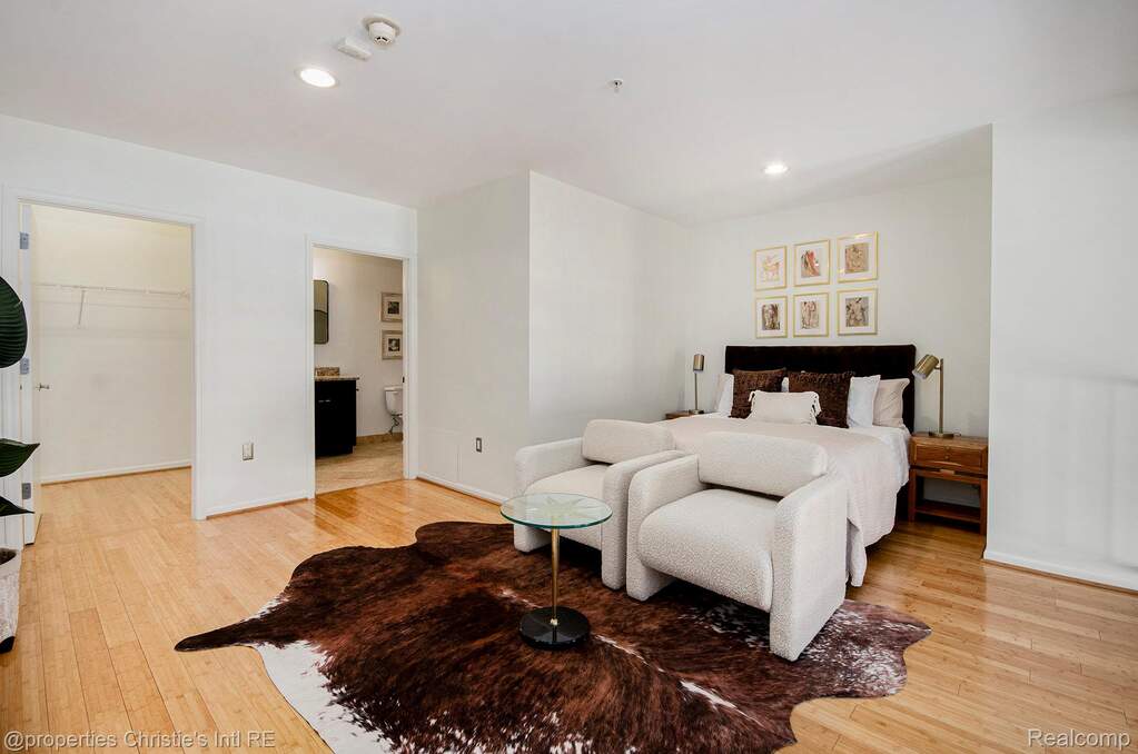 2 Bedroom Apartment/Flat's Image 17