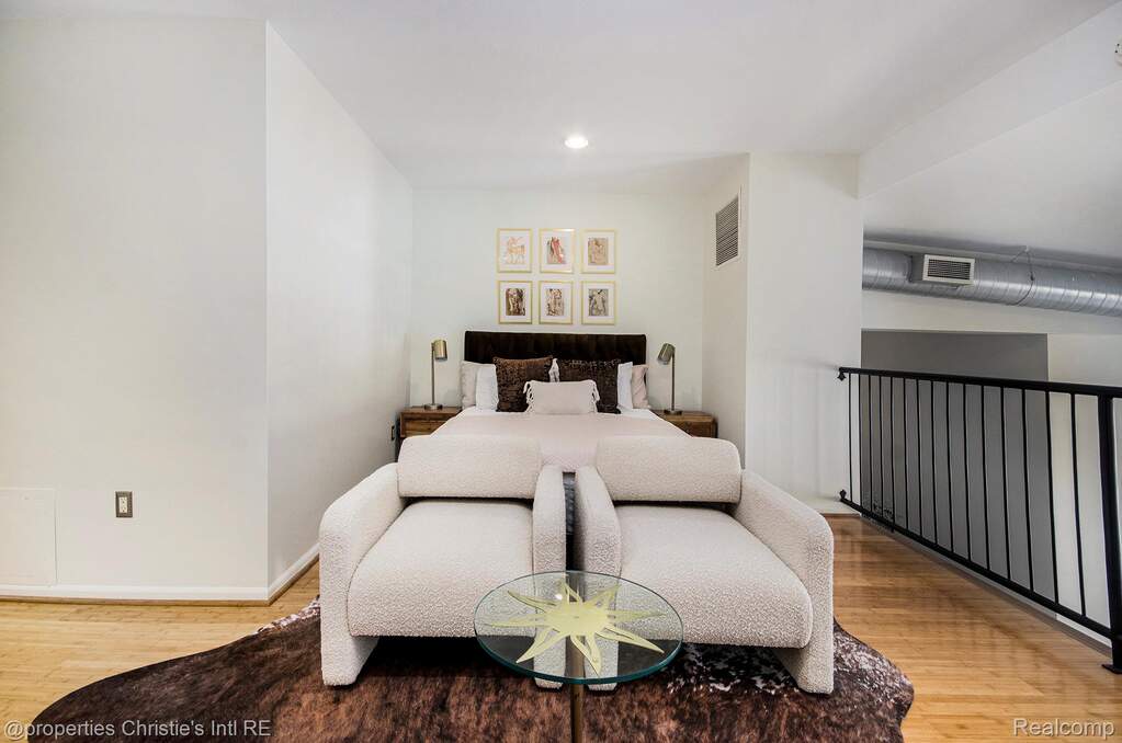 2 Bedroom Apartment/Flat's Image 18