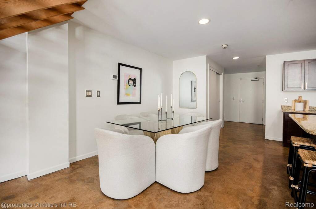 2 Bedroom Apartment/Flat's Image 4