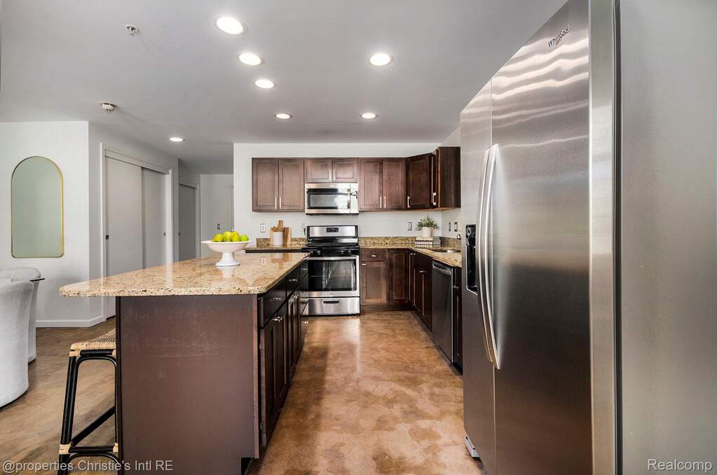 2 Bedroom Apartment/Flat's Image 6