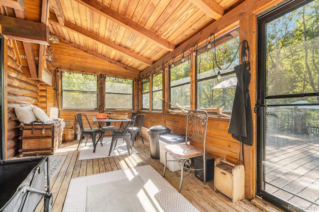 3 Bedroom Single Family Home/House's Image 9