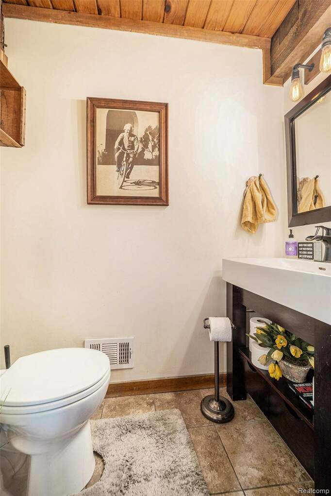 3 Bedroom Single Family Home/House's Image 10
