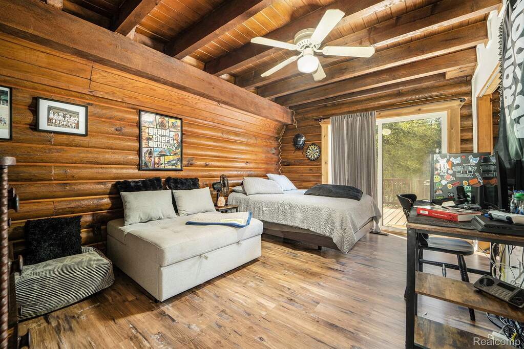 3 Bedroom Single Family Home/House's Image 11