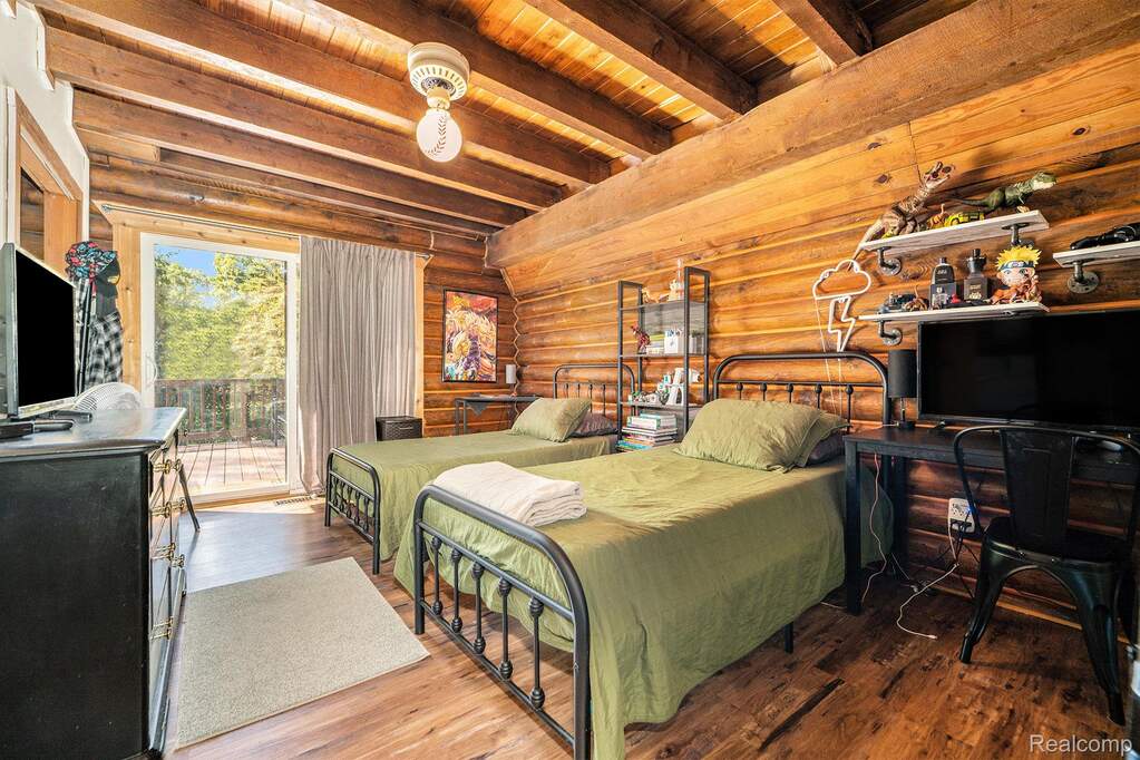 3 Bedroom Single Family Home/House's Image 12