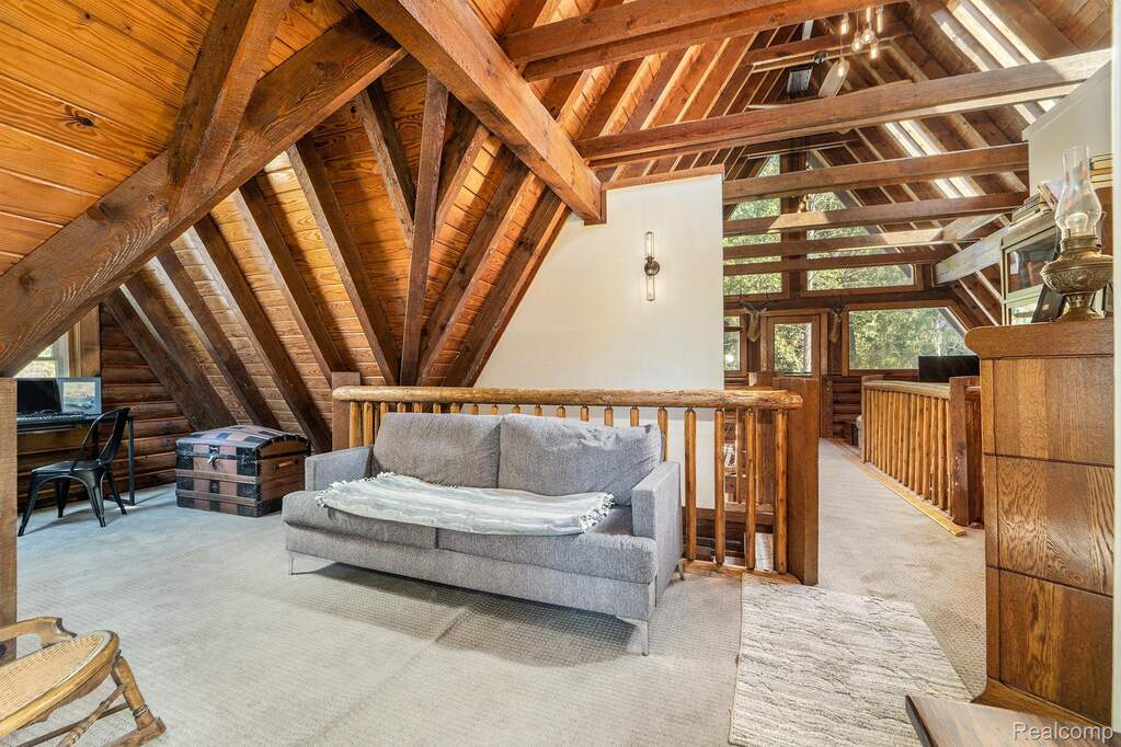 3 Bedroom Single Family Home/House's Image 14