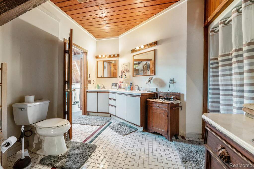 3 Bedroom Single Family Home/House's Image 17