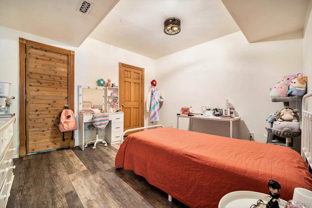 3 Bedroom Single Family Home/House's Image 21