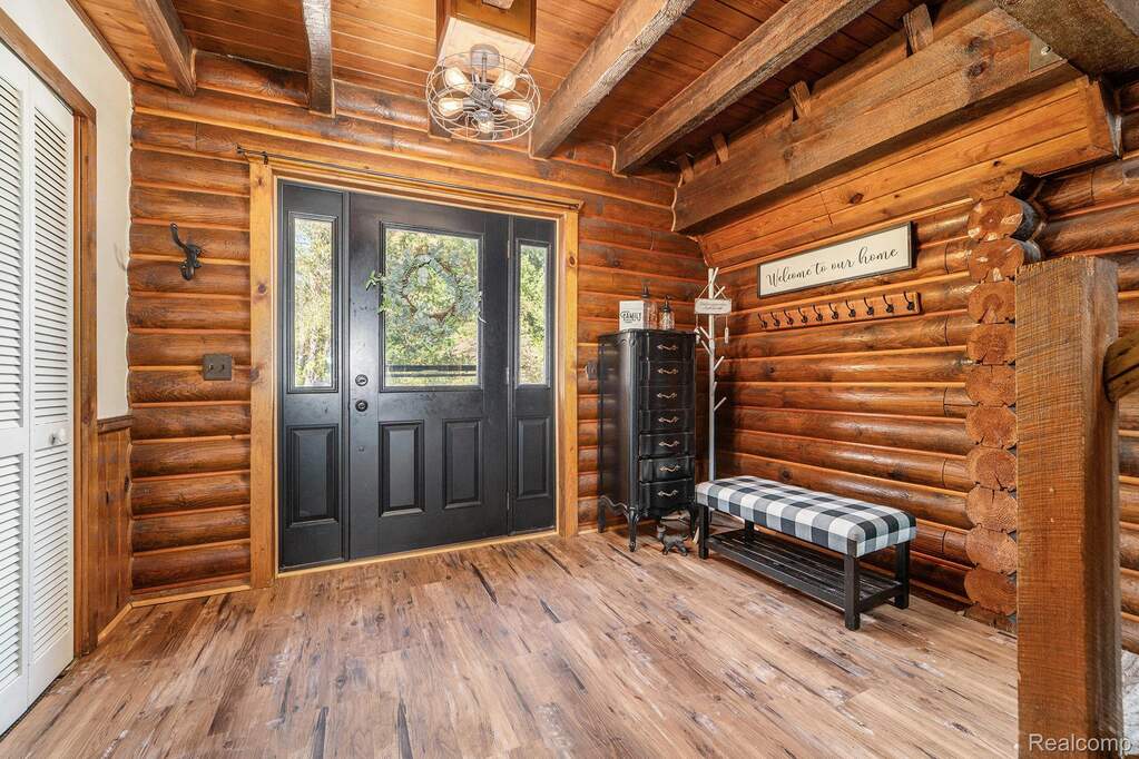 3 Bedroom Single Family Home/House's Image 3