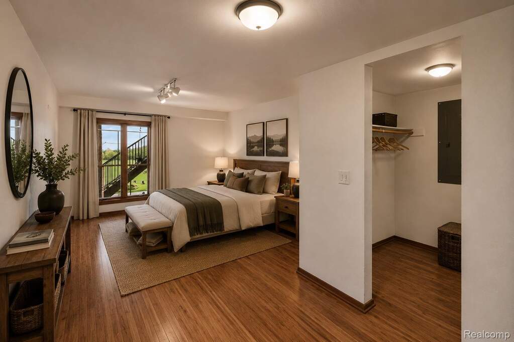 5 Bedroom Single Family Home/House's Image 34