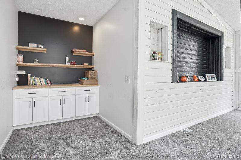 4 Bedroom Single Family Home/House's Image 22