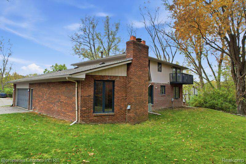 4 Bedroom Single Family Home/House's Image 5