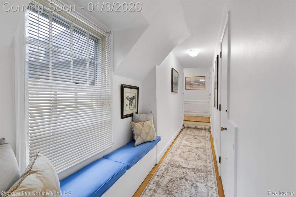 5 Bedroom Single Family Home/House's Image 26