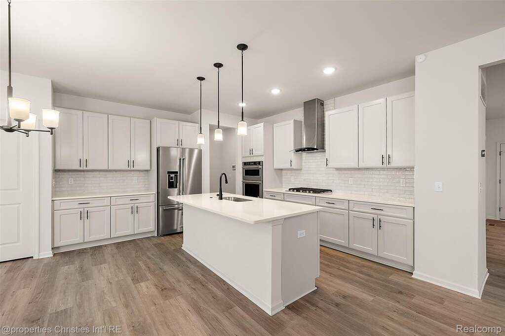 4 Bedroom Single Family Home/House's Image 12