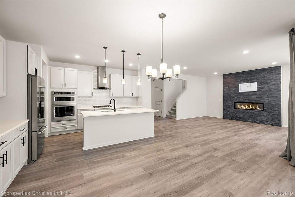 4 Bedroom Single Family Home/House's Image 17