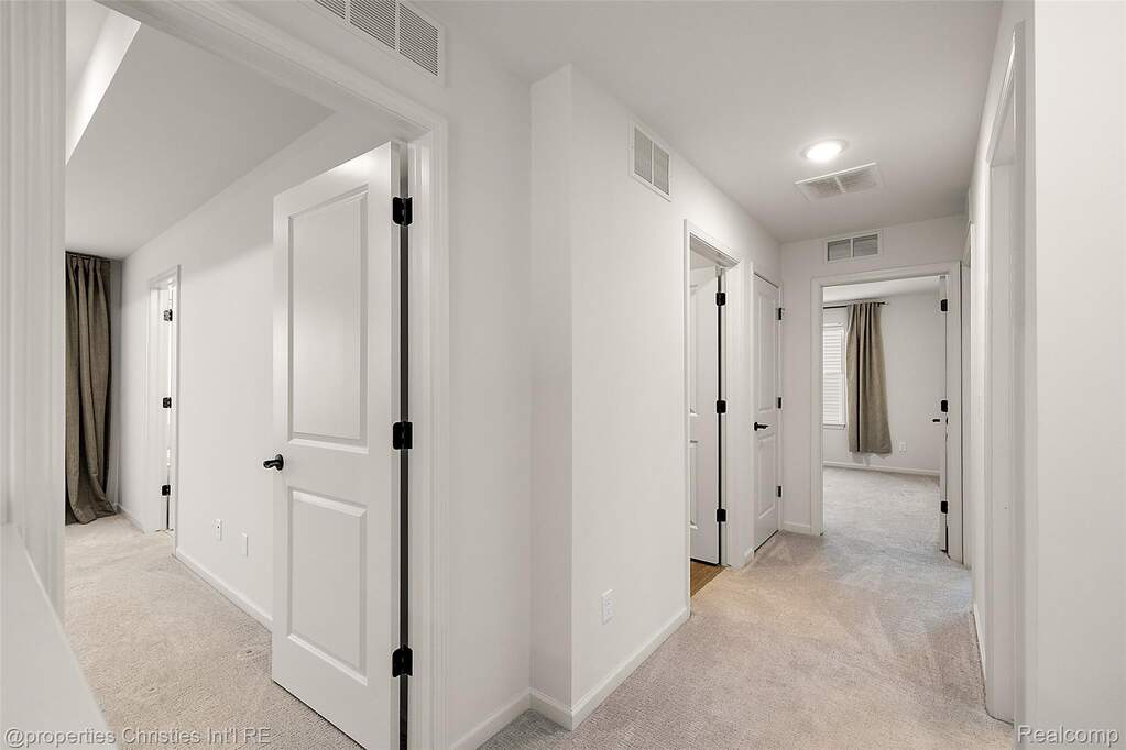 4 Bedroom Single Family Home/House's Image 23