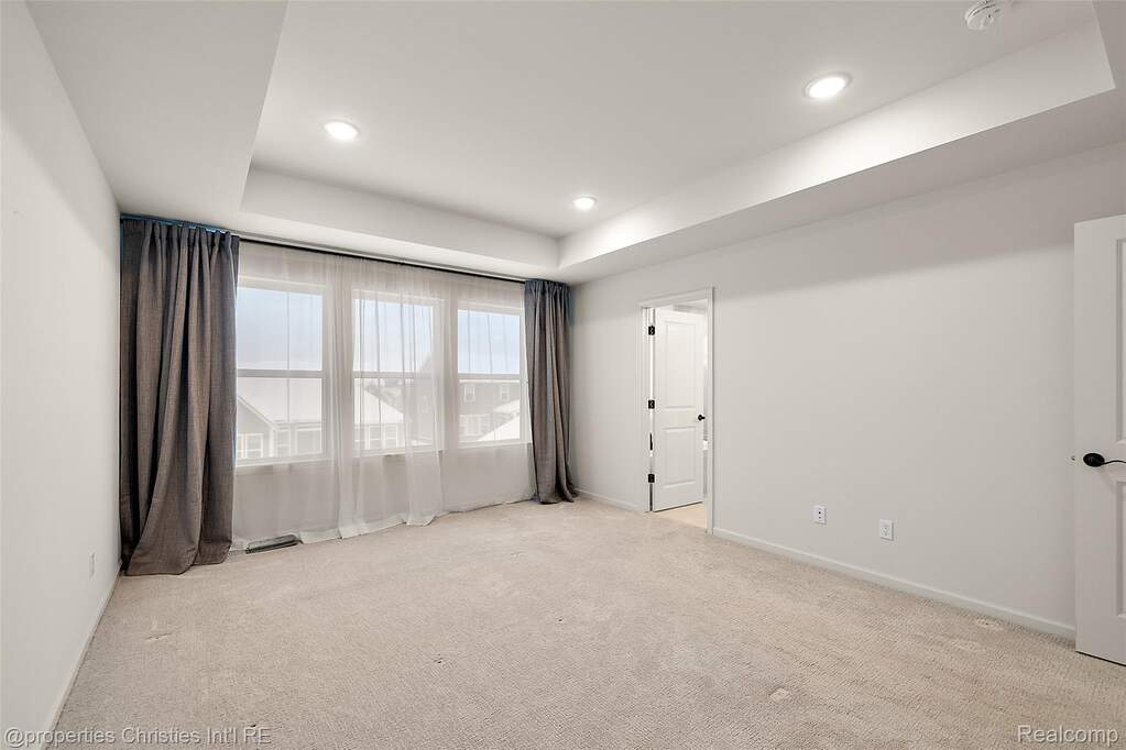 4 Bedroom Single Family Home/House's Image 26