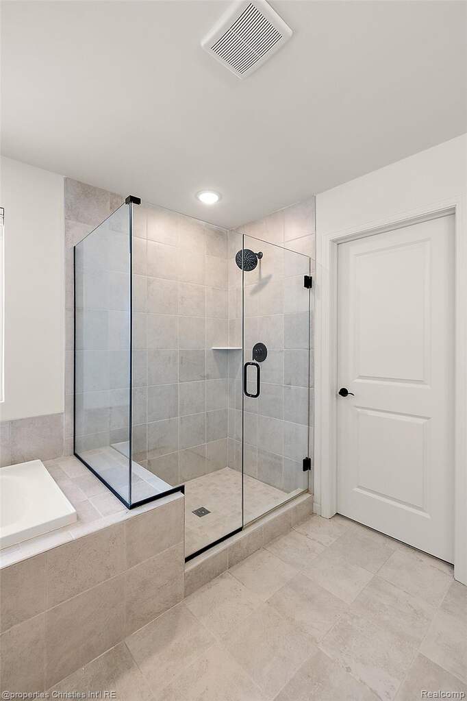 4 Bedroom Single Family Home/House's Image 32