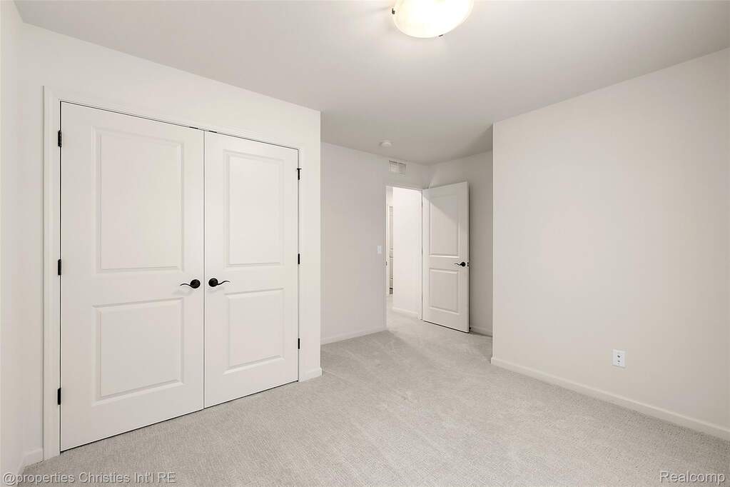 4 Bedroom Single Family Home/House's Image 36