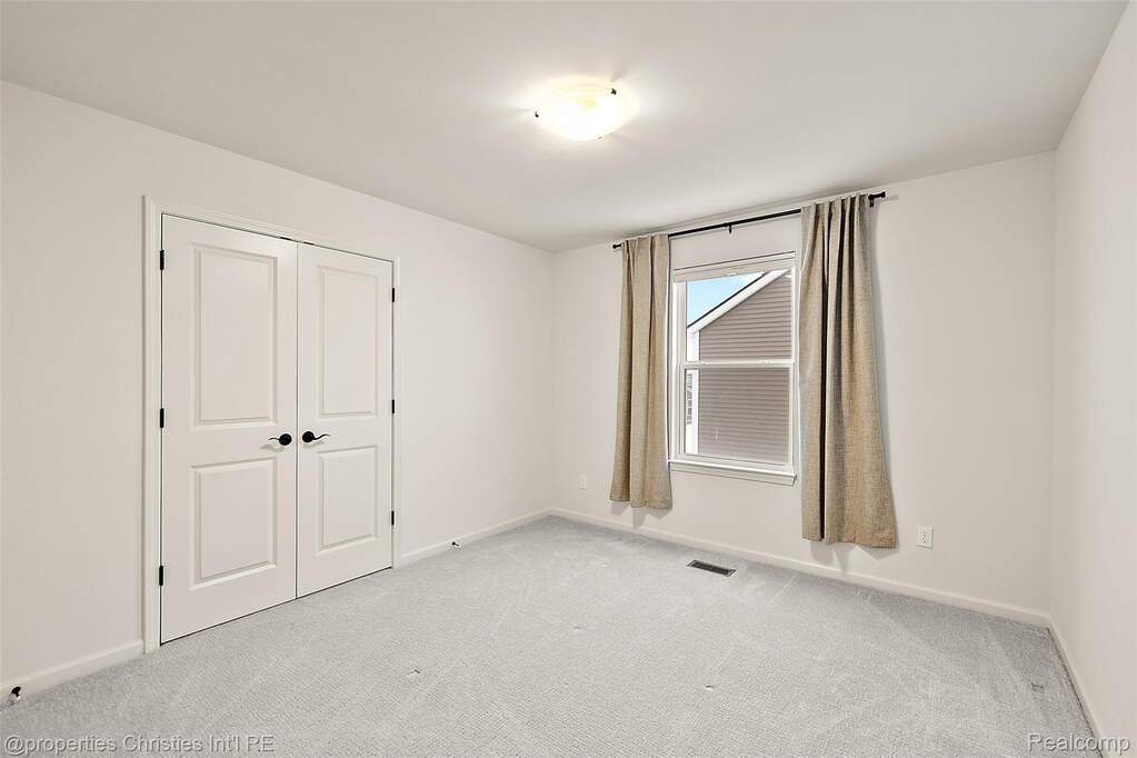 4 Bedroom Single Family Home/House's Image 41