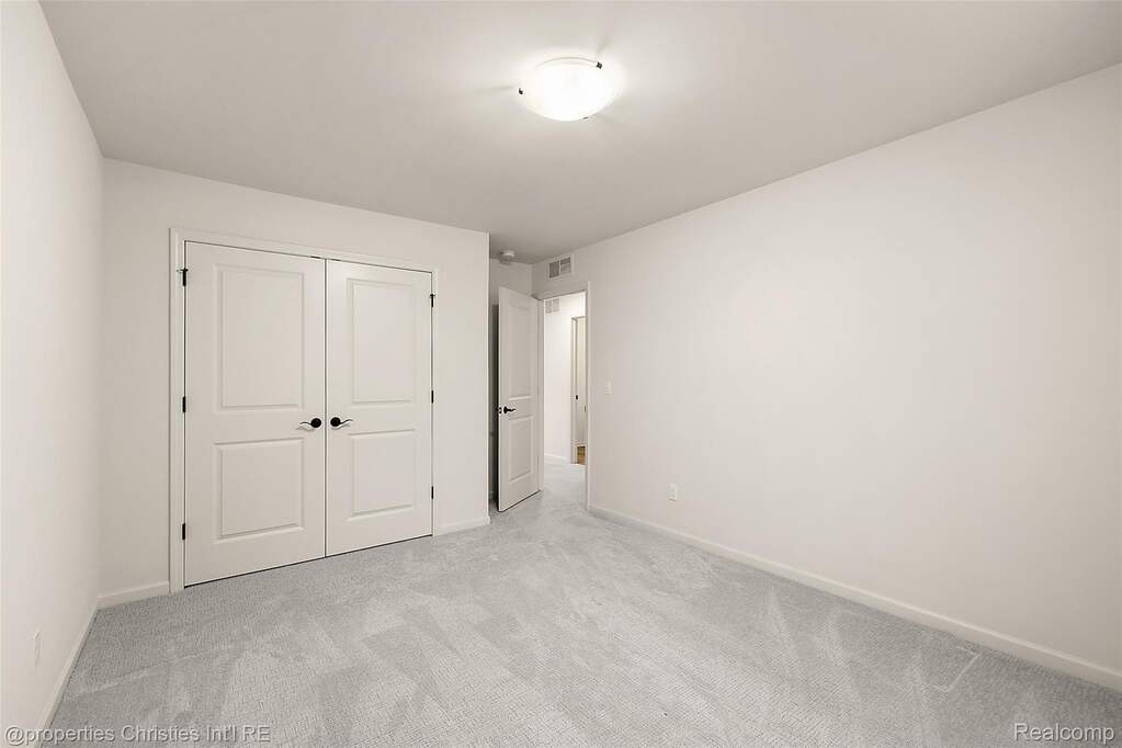 4 Bedroom Single Family Home/House's Image 44