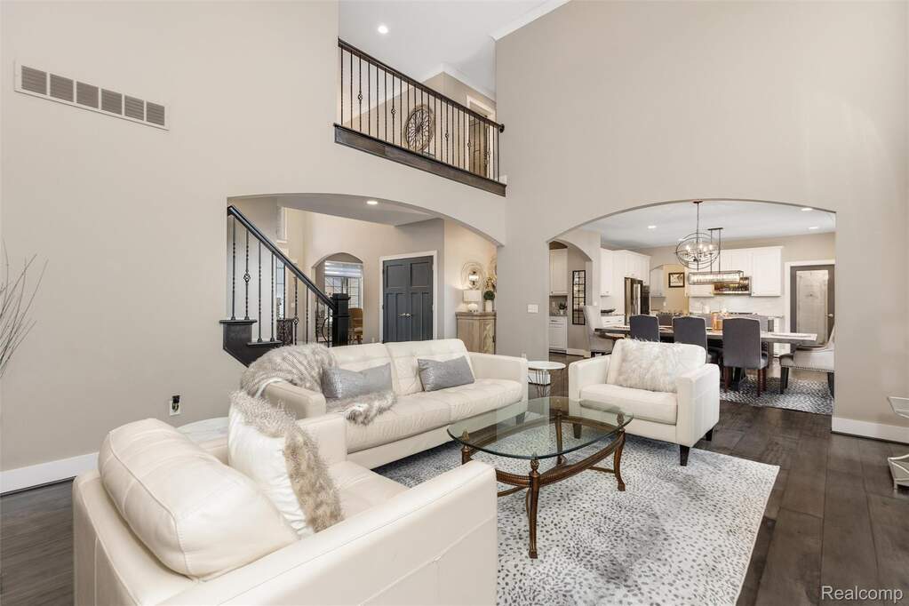 4 Bedroom Single Family Home/House's Image 17