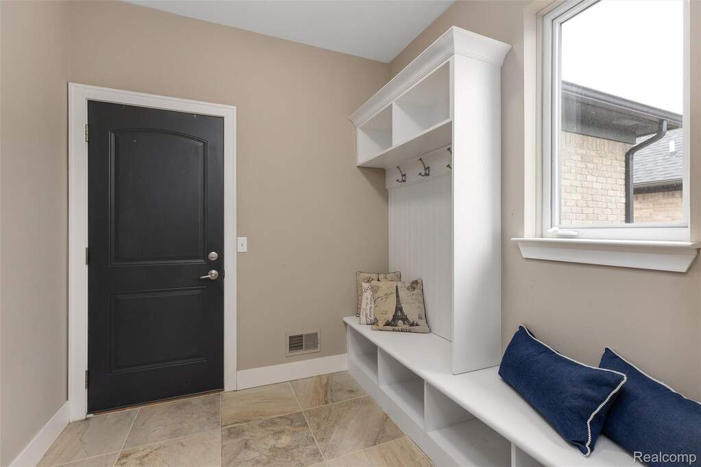4 Bedroom Single Family Home/House's Image 27
