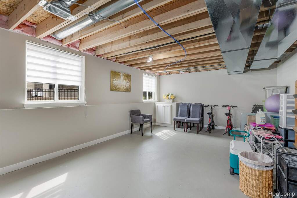 4 Bedroom Single Family Home/House's Image 50